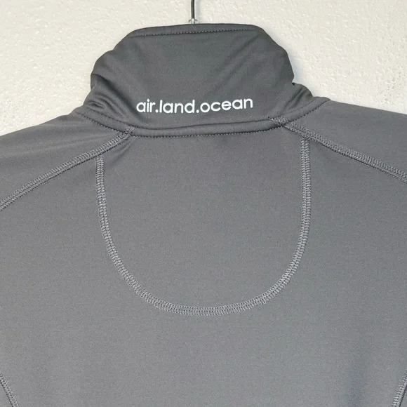 Alo 1/4 Zip CoolFit Pullover Mens XL Gray Stretch Athleisure Gorpcore Read - Picture 8 of 17